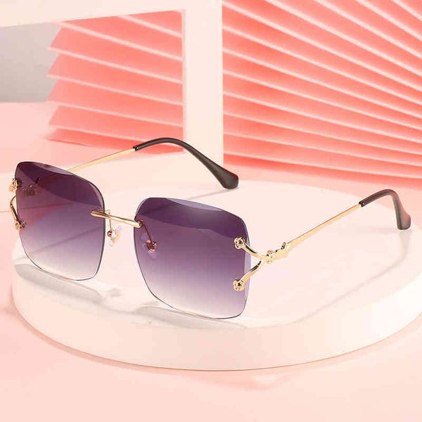 square sunglass 2022 trend product street outdoor decoration fashion wholale sun glass mens sunglass lent de sol mujer, White;black
square sunglass 2022 trend product street outdoor decoration fashion wholale sun glass mens sunglass lent de sol mujer, White;black