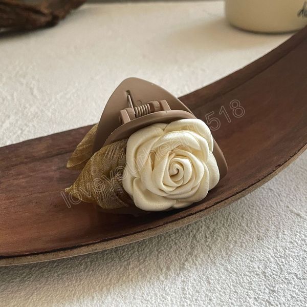 south korea's geometric flowers clamps retro temperament back head hair cilps women fashion hair accessories, Slivery;golden
south korea's geometric flowers clamps retro temperament back head hair cilps women fashion hair accessories, Slivery;golden