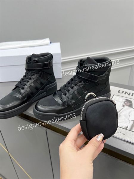 2022 design casual shoes retro suede beige sports shoes shock absorbing material pink low outdoor platform women men's size35-44, Black
2022 design casual shoes retro suede beige sports shoes shock absorbing material pink low outdoor platform women men's size35-44, Black