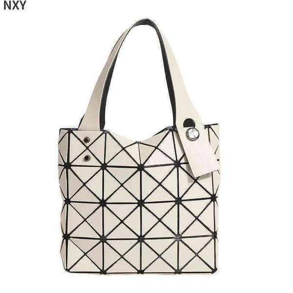 evening bags shoulder bags women korea small square lingge triangle geometric handbags designer 2022 minority crossbody bags 220519
evening bags shoulder bags women korea small square lingge triangle geometric handbags designer 2022 minority crossbody bags 220519