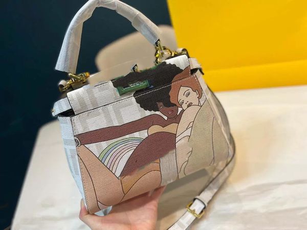 2022 spring milan graffiti womens shoulder bag modern om girl pattern vintage metal twist lock cross body designers luxurys handbag 82442
2022 spring milan graffiti womens shoulder bag modern om girl pattern vintage metal twist lock cross body designers luxurys handbag 82442