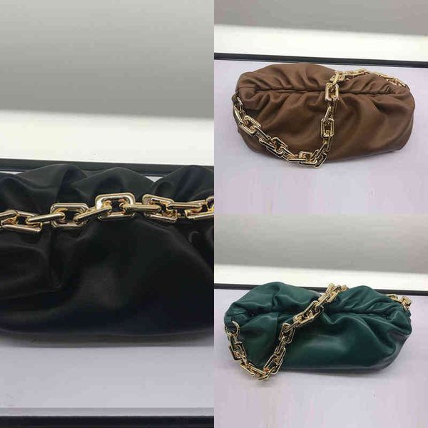 classic thick designer s venetassss hands chain wrinkled cloud 2022 new star same style dumpling single shoulder armpit autumn and winter wo
classic thick designer s venetassss hands chain wrinkled cloud 2022 new star same style dumpling single shoulder armpit autumn and winter wo