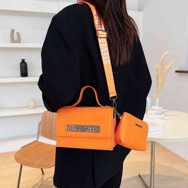 bag women's 2022 new trend fashion messenger handbags letter design bags 2in1 one shoulder handbag for women
bag women's 2022 new trend fashion messenger handbags letter design bags 2in1 one shoulder handbag for women