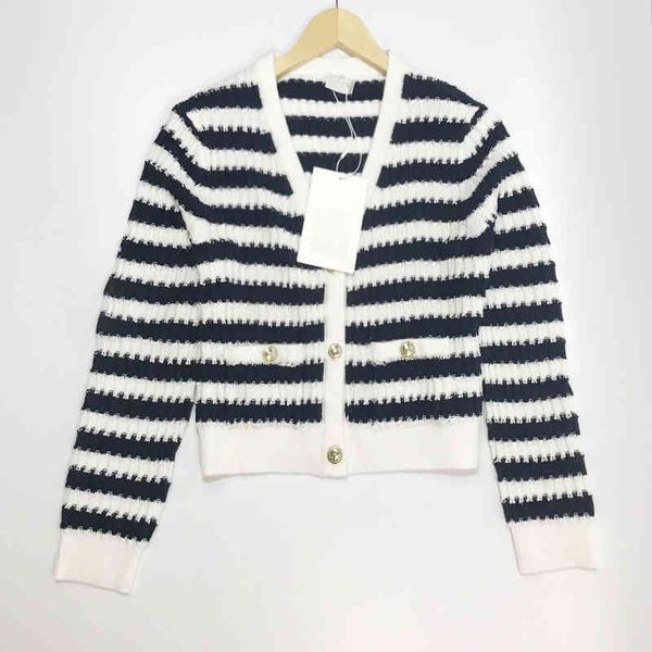 women's knits & tees high edition early spring xiaoxiangmingyuan gold stripe short knitted cardigan v-neck open chest long sleeve + dre, White
women's knits & tees high edition early spring xiaoxiangmingyuan gold stripe short knitted cardigan v-neck open chest long sleeve + dre, White
