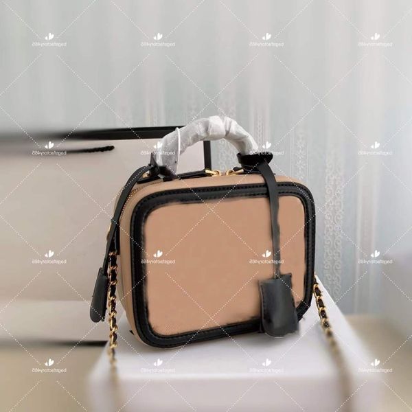 woman fashion camera bags made caviar fabrics all the time to most beautiful shoulder worn show elegant temperament is super wholesale bag
woman fashion camera bags made caviar fabrics all the time to most beautiful shoulder worn show elegant temperament is super wholesale bag
