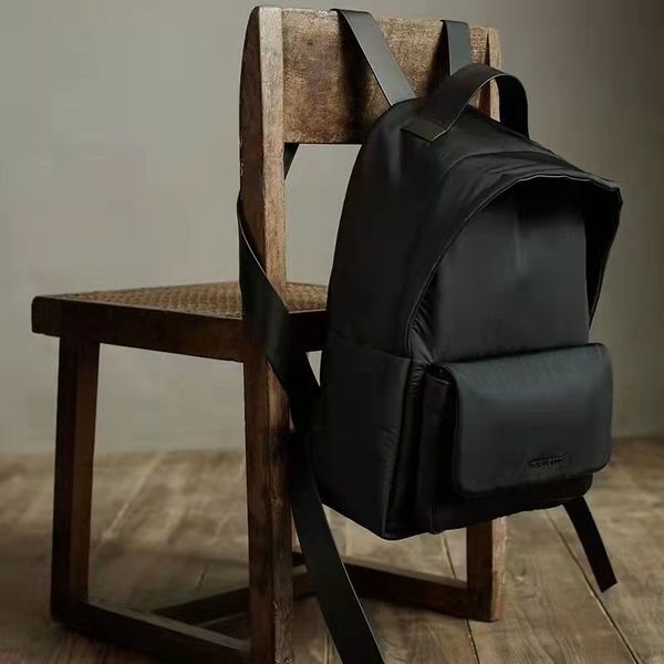 selling designer backpack fog esse shoulder bags outdoor sports waterproof handbag men and women fashion large capacity schoolbag nylon mess
selling designer backpack fog esse shoulder bags outdoor sports waterproof handbag men and women fashion large capacity schoolbag nylon mess