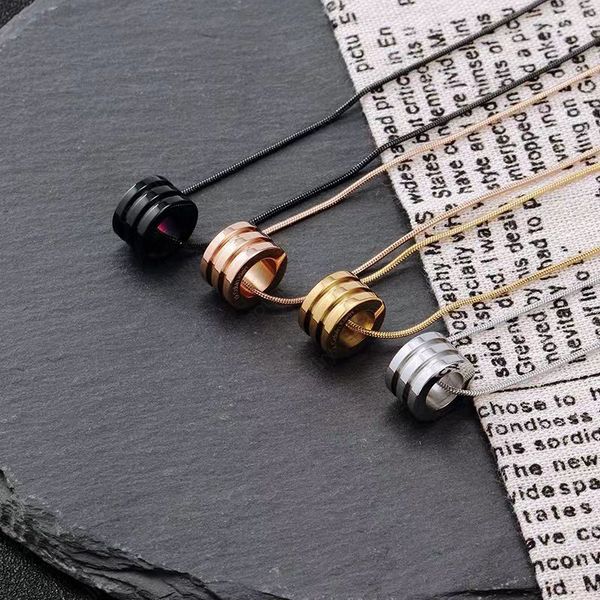 men's single chain thread necklace pen holder shape luxury rolling pendant suitable for couple gifts titanium steel material 50cm lengt, Silver
men's single chain thread necklace pen holder shape luxury rolling pendant suitable for couple gifts titanium steel material 50cm lengt, Silver