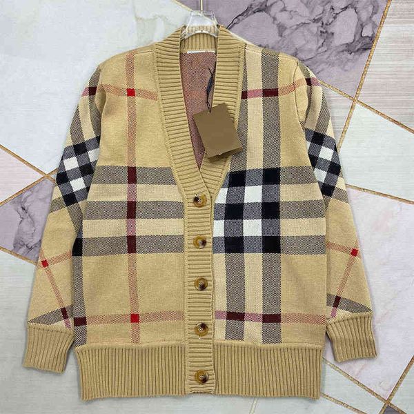good brand tees khaki v-neck wool plaid knitted women's cardigan 2022 early autumn new loose large c 4nsw, White
good brand tees khaki v-neck wool plaid knitted women's cardigan 2022 early autumn new loose large c 4nsw, White