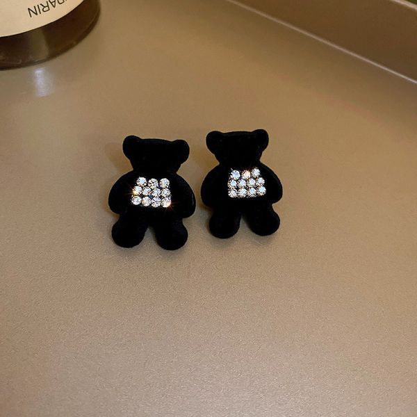 925 silver needle black flocking pearl rhinestone earrings korean ins niche earrings personality autumn and winter graceful eardrop, Golden
925 silver needle black flocking pearl rhinestone earrings korean ins niche earrings personality autumn and winter graceful eardrop, Golden