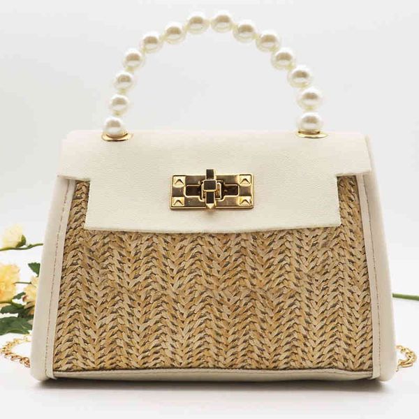 crossbody messange bags for women 2022 new spring summer woven retro hand-held fashion messenger bag wholesale
crossbody messange bags for women 2022 new spring summer woven retro hand-held fashion messenger bag wholesale