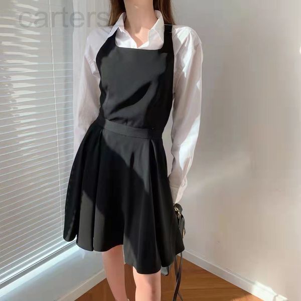 casual dresses designer p home 22 spring and summer new sleeveless waist closed backless dress cassette solid color simple style back cross, Black;gray
casual dresses designer p home 22 spring and summer new sleeveless waist closed backless dress cassette solid color simple style back cross, Black;gray