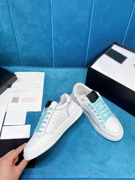2021 luxury designer shoes fabric suede calfskint sneakers out sports shoes a variety of color matching with box sizes 35-45, Black
2021 luxury designer shoes fabric suede calfskint sneakers out sports shoes a variety of color matching with box sizes 35-45, Black