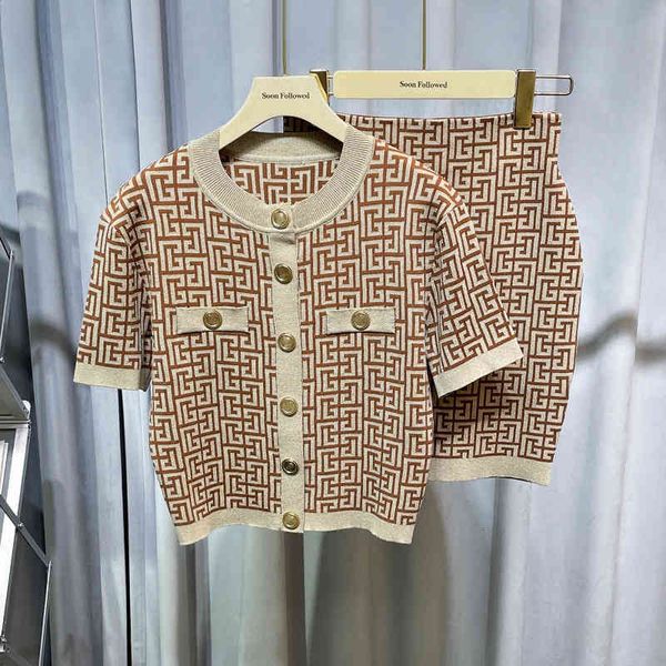 women's knits & tees knitted suit female slim 2022 early spring heavy industry letter printed cardigan + knitted bag hip skirt 5ca4, White
women's knits & tees knitted suit female slim 2022 early spring heavy industry letter printed cardigan + knitted bag hip skirt 5ca4, White