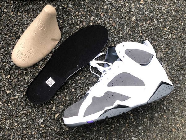 shoes authentic 7 flint men basketball cu9307-100 white grey black varsity purple sports sneakers
shoes authentic 7 flint men basketball cu9307-100 white grey black varsity purple sports sneakers