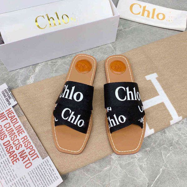 2022 letter cross woven belt casual embroidered shoes wear color matching leather large slippers women's flat sole, Black
2022 letter cross woven belt casual embroidered shoes wear color matching leather large slippers women's flat sole, Black