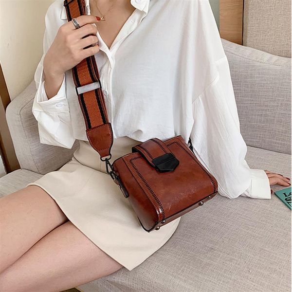 pu waterproof women's handbag female luxury designer shoulder bag leather strap crossbody bags clutch bags purse214m
pu waterproof women's handbag female luxury designer shoulder bag leather strap crossbody bags clutch bags purse214m
