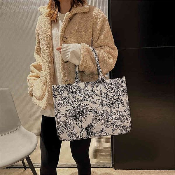 large single messenger tote female autumn and winter national fashion armpit fashion purses outlet online
large single messenger tote female autumn and winter national fashion armpit fashion purses outlet online