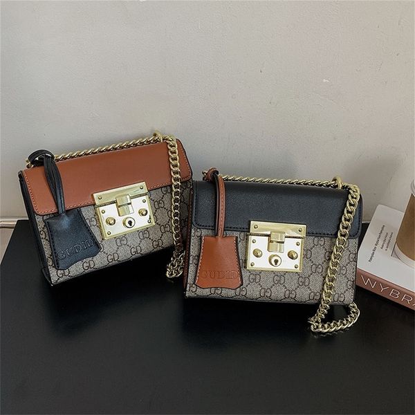 new star same lock small square bag chain printed women's sling one shoulder oblique cross explosion
new star same lock small square bag chain printed women's sling one shoulder oblique cross explosion