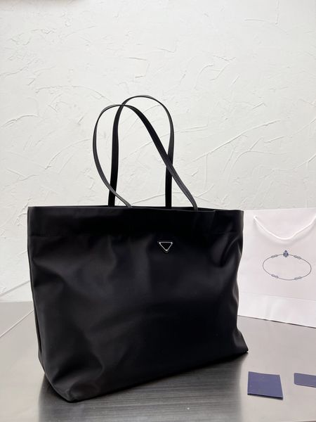 bags designer women handbags luxurious crossbody designers bag lambs leather shoulder flap classic gold chain clutch caviar wallets purse
bags designer women handbags luxurious crossbody designers bag lambs leather shoulder flap classic gold chain clutch caviar wallets purse