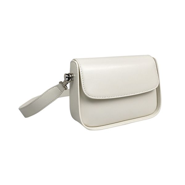 versatile niche retro bag designer one-shoulder box handbag in real leather with fashion style and high quality
versatile niche retro bag designer one-shoulder box handbag in real leather with fashion style and high quality