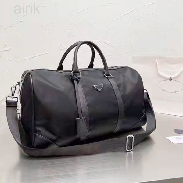 airport travel bag men and women with the same original hardware classic design large capacity portable diagonal cross-functional use
airport travel bag men and women with the same original hardware classic design large capacity portable diagonal cross-functional use