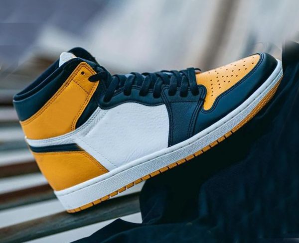 1 high og yellow toe outdoor sports shoes 1s black taxi-white men womens basketball sneakers 555088-711 with original box size us 5.5-13
1 high og yellow toe outdoor sports shoes 1s black taxi-white men womens basketball sneakers 555088-711 with original box size us 5.5-13