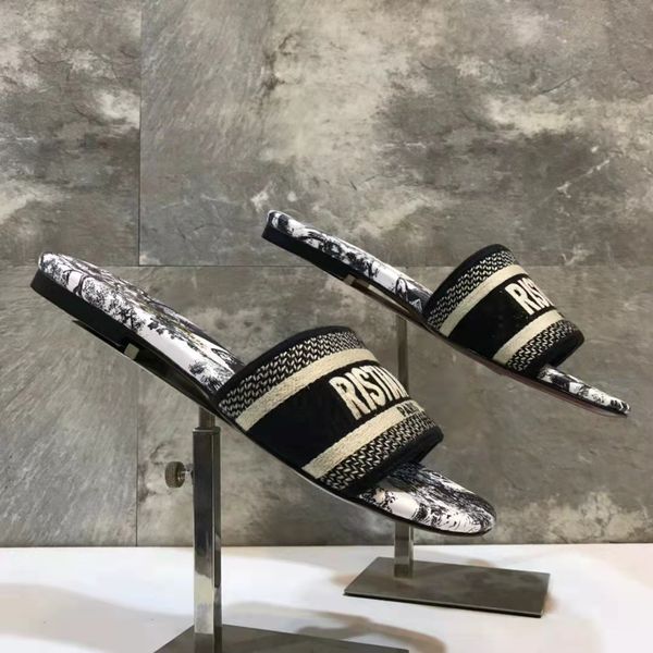 alphabet embroidery slippers high version 2022 summer new outdoor casual strap flat sandals for women, Black
alphabet embroidery slippers high version 2022 summer new outdoor casual strap flat sandals for women, Black