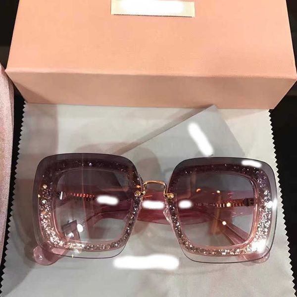 2022 square female european and american sunglasses tide m square sunglasses female star retro large frame shiny sheet pink, White;black
2022 square female european and american sunglasses tide m square sunglasses female star retro large frame shiny sheet pink, White;black
