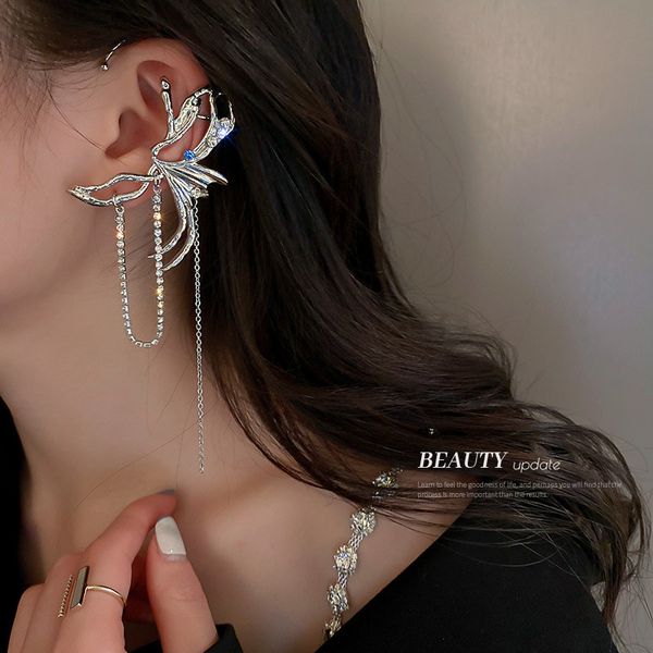 diamond butterfly tassel ear hanging one-piece ins metal cold style stud earrings unique design stud eardrop, Golden
diamond butterfly tassel ear hanging one-piece ins metal cold style stud earrings unique design stud eardrop, Golden