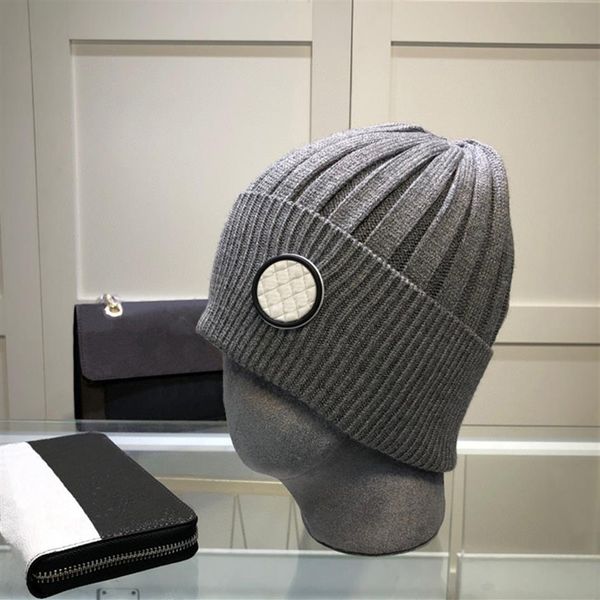 fashion designers knitted hat men women winter hats luxurys good nice casual bonnet thick classic sport solid color warm cap 2 col286i, Blue;gray
fashion designers knitted hat men women winter hats luxurys good nice casual bonnet thick classic sport solid color warm cap 2 col286i, Blue;gray