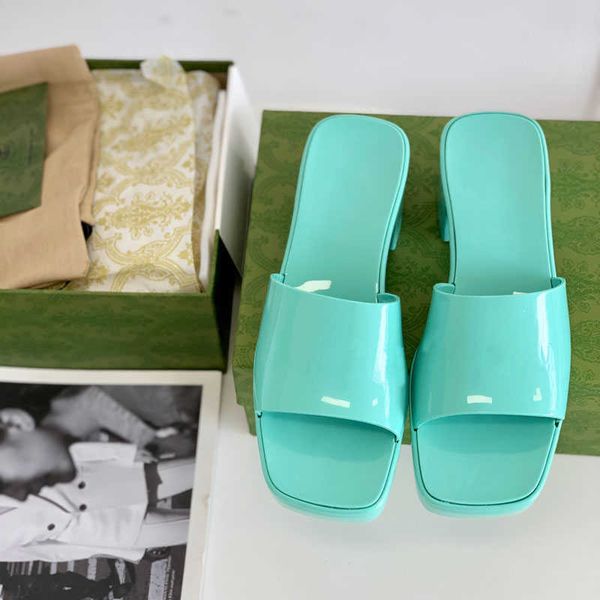 2022 fashion womens high heel slippers transparent slipper platform sandals candy colors outdoor beach slides alphabet flip flops loafers, Black
2022 fashion womens high heel slippers transparent slipper platform sandals candy colors outdoor beach slides alphabet flip flops loafers, Black