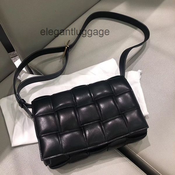handbags venetas bags botegaass women designer 2022 pillow leather small square tofu 's one shoulder cross net red anna sjyq
handbags venetas bags botegaass women designer 2022 pillow leather small square tofu 's one shoulder cross net red anna sjyq