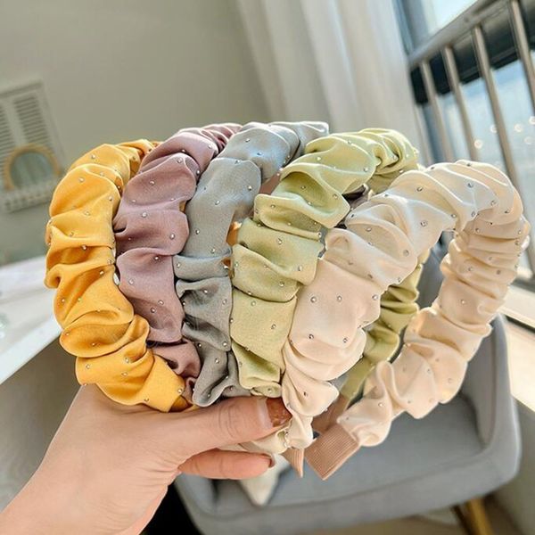 fashion women headband pleated shining rhinestone hairband fresh light color turban casual hair accessories, Slivery;white
fashion women headband pleated shining rhinestone hairband fresh light color turban casual hair accessories, Slivery;white
