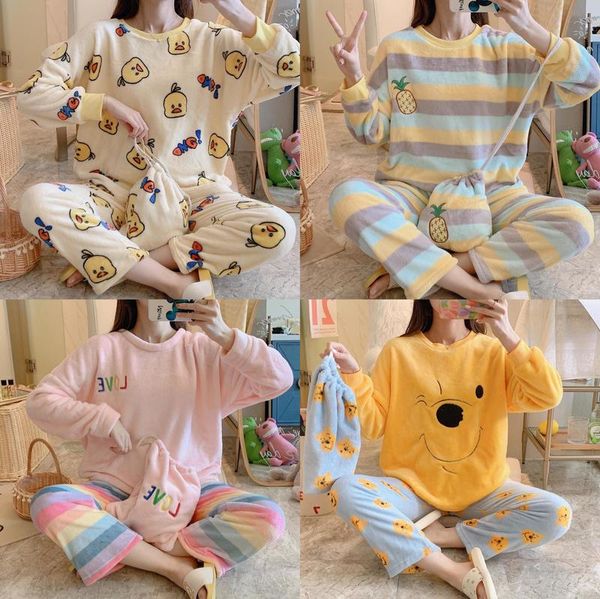 ladies winter warm casual pajamas flannel soft home service cute cartoon round neck suit can be worn outside pajamas 220421, Black;red
ladies winter warm casual pajamas flannel soft home service cute cartoon round neck suit can be worn outside pajamas 220421, Black;red