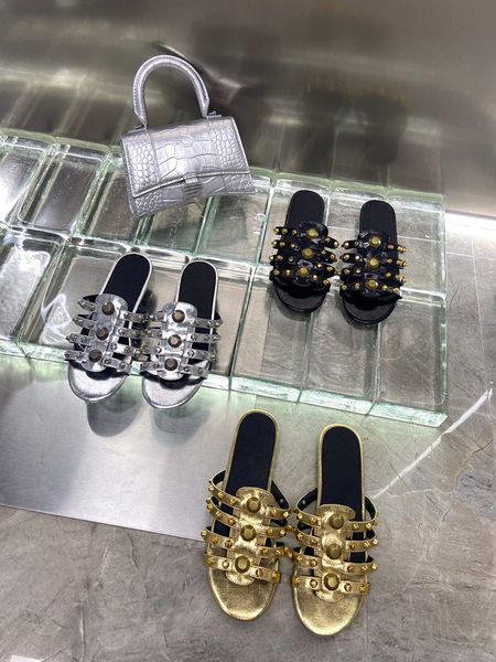 2022 summer new sandals round head rivet flat slippers women's leather roman one word open toe, Black
2022 summer new sandals round head rivet flat slippers women's leather roman one word open toe, Black