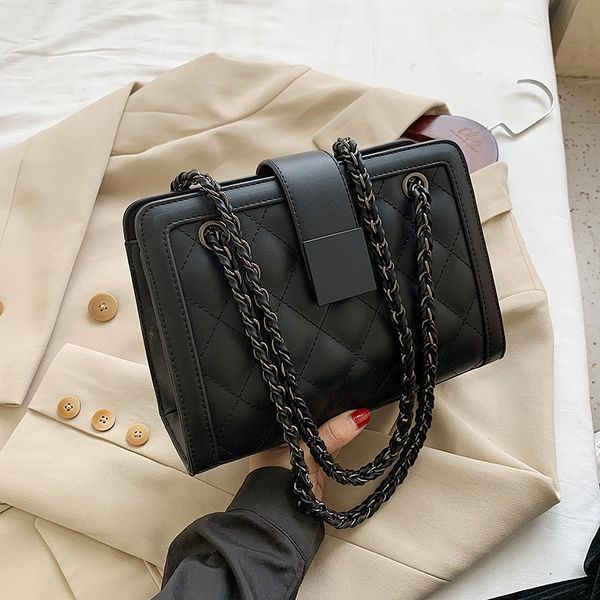 2022 lvs purses designer chain shoulder handbags women trend hand bags small black pu leather crossbody bag for women
2022 lvs purses designer chain shoulder handbags women trend hand bags small black pu leather crossbody bag for women