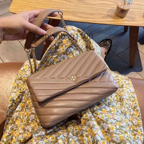 bags buchst0ryss designer bag handbags 2022 sheepskin postman bag stripe embroidery chain single shoulder messenger armpit large
bags buchst0ryss designer bag handbags 2022 sheepskin postman bag stripe embroidery chain single shoulder messenger armpit large