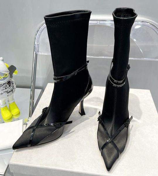 2022 new women's jchoo high-heeled half boots black belt cross-lace mid-tube elastic ankle boot thin calf temperament 9cm stiletto knee
2022 new women's jchoo high-heeled half boots black belt cross-lace mid-tube elastic ankle boot thin calf temperament 9cm stiletto knee