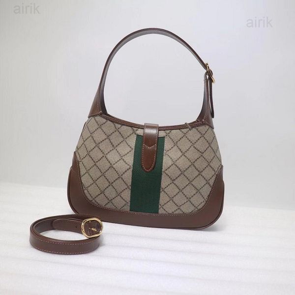 2021 luxury vannogg 1961 shoulder tote 636706 women bag handbags canvas underarm leather crossbody ladies outdoor mini purse
2021 luxury vannogg 1961 shoulder tote 636706 women bag handbags canvas underarm leather crossbody ladies outdoor mini purse