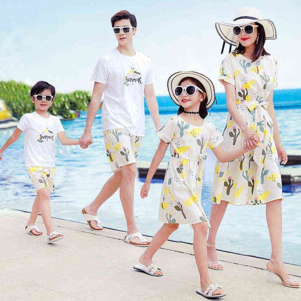 matching family outfits summer mum daughter beach dress dad son t-shirt &shorts family look seaside couple matching clothing aa220326, Red;yellow
matching family outfits summer mum daughter beach dress dad son t-shirt &shorts family look seaside couple matching clothing aa220326, Red;yellow