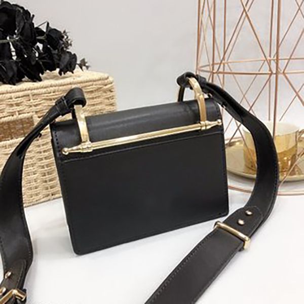 the official website niche shoulder bag has created a messenger bag imported from napa south africa it feels very good and is must have for
the official website niche shoulder bag has created a messenger bag imported from napa south africa it feels very good and is must have for