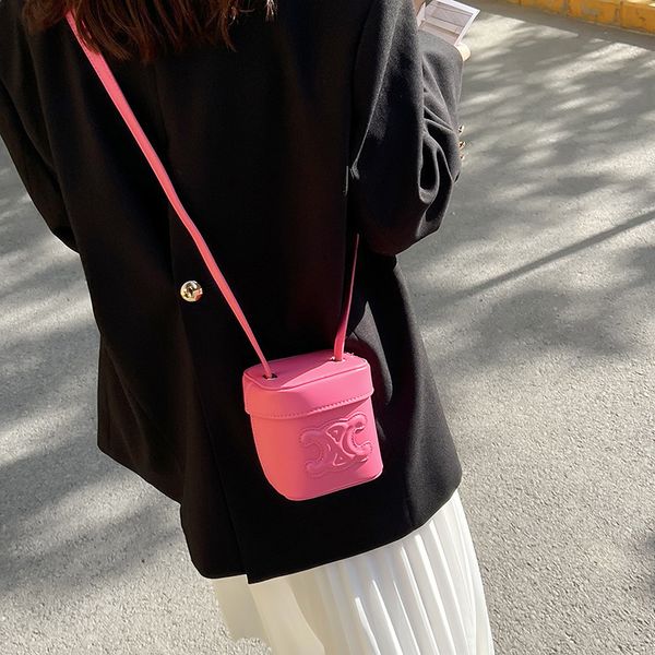 designer bags triumphal arch box bag women's new summer candy girl one shoulder messenger bag mini handbag trend
designer bags triumphal arch box bag women's new summer candy girl one shoulder messenger bag mini handbag trend