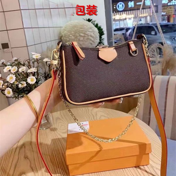 three-piece bags totes bag fashion women crossbody handbag luxurys designers clutch shoulder purse handbags metallic printing leather purse
three-piece bags totes bag fashion women crossbody handbag luxurys designers clutch shoulder purse handbags metallic printing leather purse