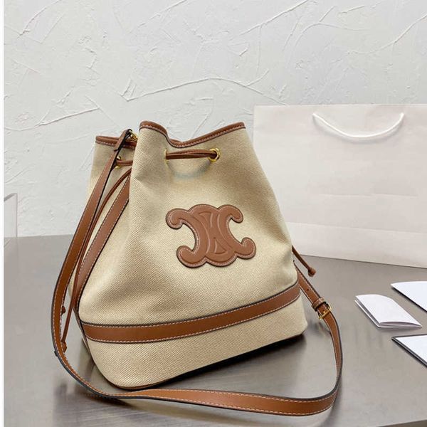 designer 2021 new fashion arc de triomphe bucket bag drawstring portable canvas with leather bag women's commuting leisure one shoulder
designer 2021 new fashion arc de triomphe bucket bag drawstring portable canvas with leather bag women's commuting leisure one shoulder