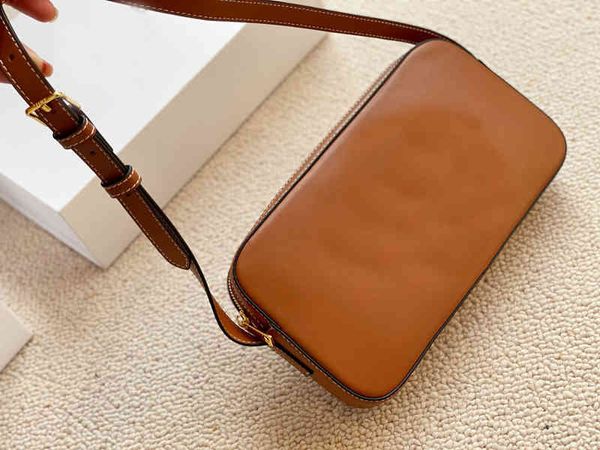 camera bag women luxurys designers casual travel small square pu material fashion shoulder wallet messengers purses 220531
camera bag women luxurys designers casual travel small square pu material fashion shoulder wallet messengers purses 220531
