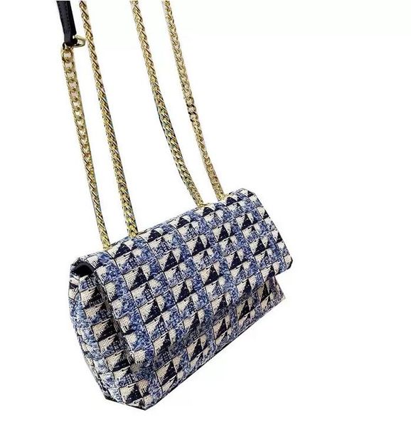 fashion new autumn winter fashion bird bag two tone mini classic flap gold metal chain hardware crossbody one shoulder luxury designer walle
fashion new autumn winter fashion bird bag two tone mini classic flap gold metal chain hardware crossbody one shoulder luxury designer walle