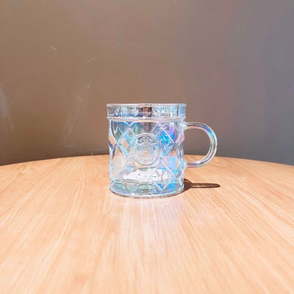 starbucks cup 2022 valentine's day gift love to meet opponents three-dimensional relief lattice pattern colorful glass drinking cup
starbucks cup 2022 valentine's day gift love to meet opponents three-dimensional relief lattice pattern colorful glass drinking cup