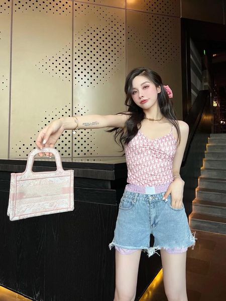 summer woman's back zipper open pants retro denim shorts pants trend gloria jeans for women breeches overalls vintage h11, Black
summer woman's back zipper open pants retro denim shorts pants trend gloria jeans for women breeches overalls vintage h11, Black