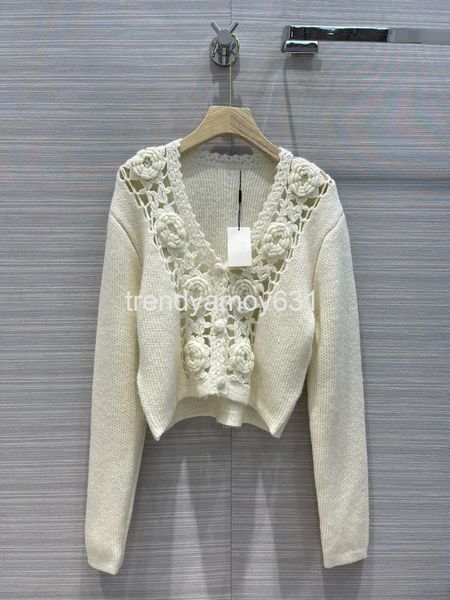 women's sweaters early autumn women's product temperament sweet wind hollowed out flower v-neck versatile wool cardigan loose swea, White;black
women's sweaters early autumn women's product temperament sweet wind hollowed out flower v-neck versatile wool cardigan loose swea, White;black