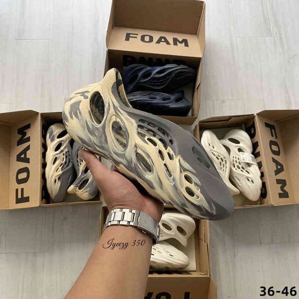 designer foam runner sandals slides slippers sandal graffiti bone white resin desert sand mx cream clay moon grey rubber summer beach qnbw, Black
designer foam runner sandals slides slippers sandal graffiti bone white resin desert sand mx cream clay moon grey rubber summer beach qnbw, Black